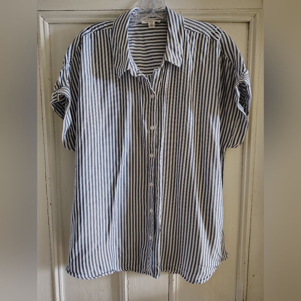 BeachLunchLounge blue & white Striped Button-Up Shirt Size XL
